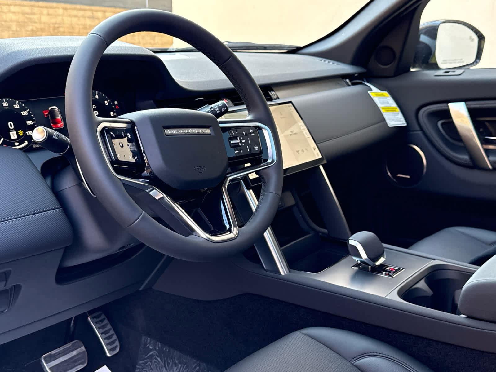 Used 2026 Land Rover Discovery Sport Landmark image 11