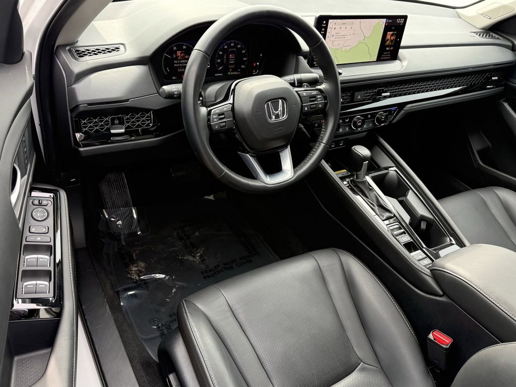 Used 2023 Honda Accord Touring image 16
