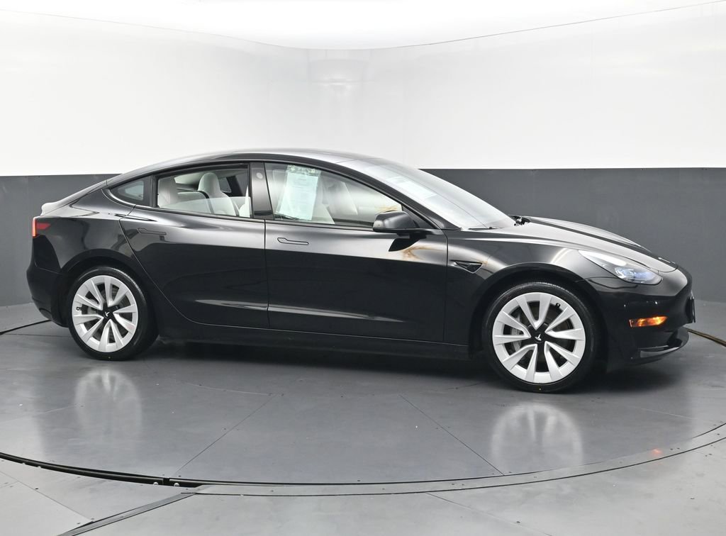 Used 2023 Tesla Model 3 Standard Range RWD image 5