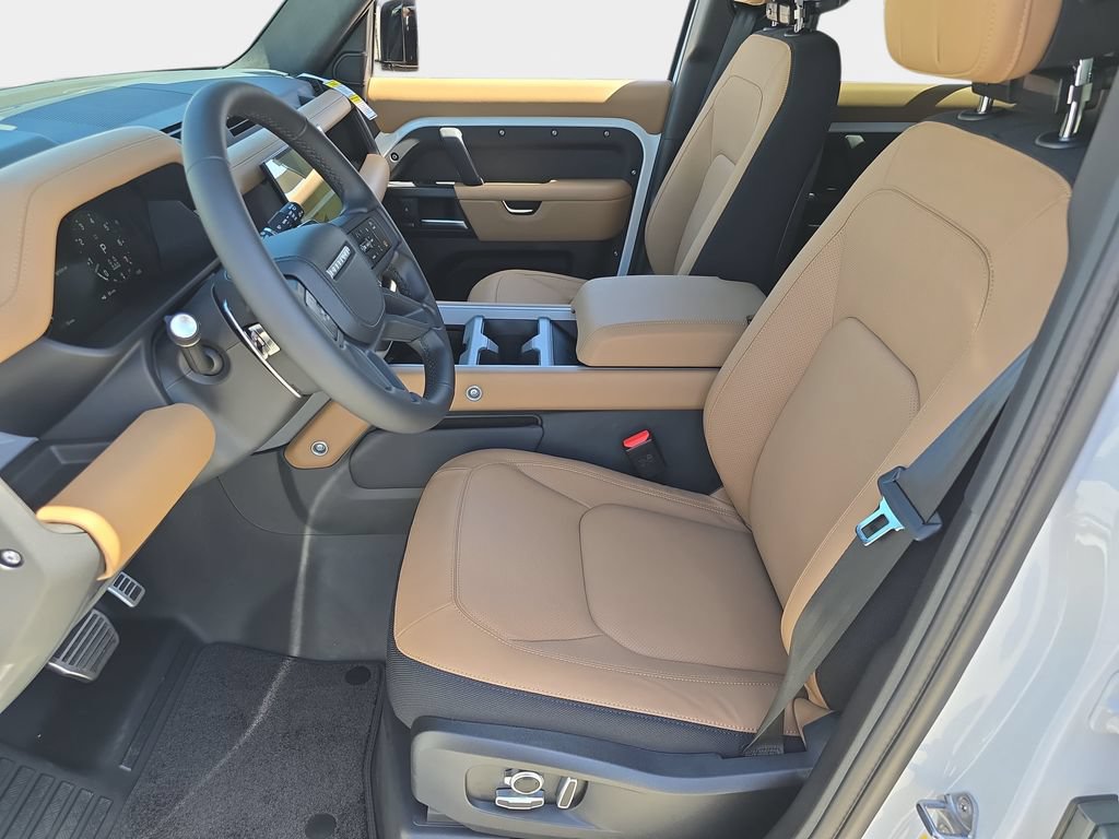 New 2026 Land Rover Defender 130 V8 AWD/4WD image 17