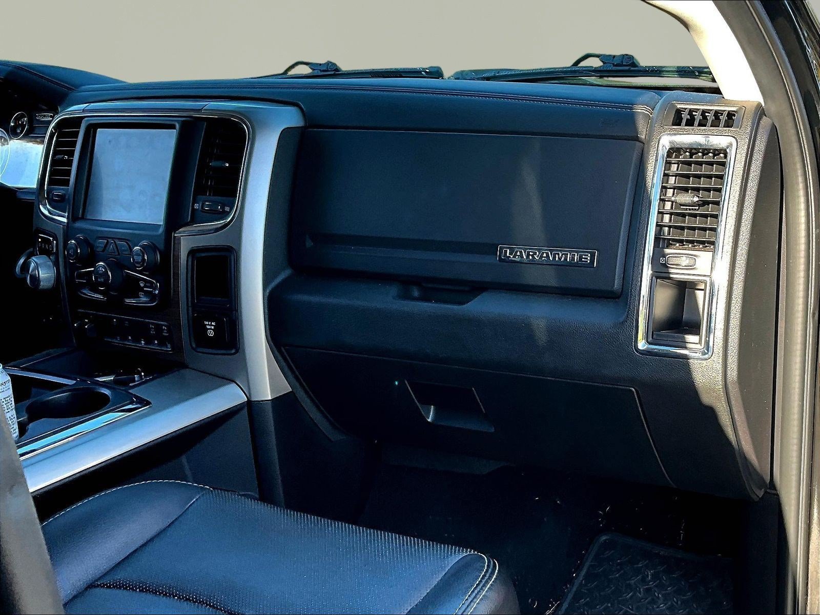 Used 2015 RAM 1500 Laramie w/ Convenience Group AWD/4WD image 27
