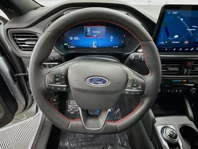 Certified 2023 Ford Escape ST-Line Elite w/ Premium Technology Package AWD/4WD image 11
