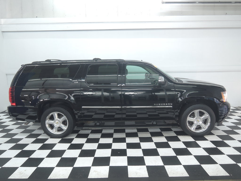 Used 2012 Chevrolet Suburban LTZ AWD/4WD image 2