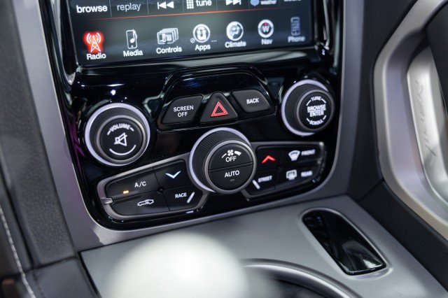 Used 2013 SRT Viper GTS w/ GTS Laguna Interior Pkg image 49