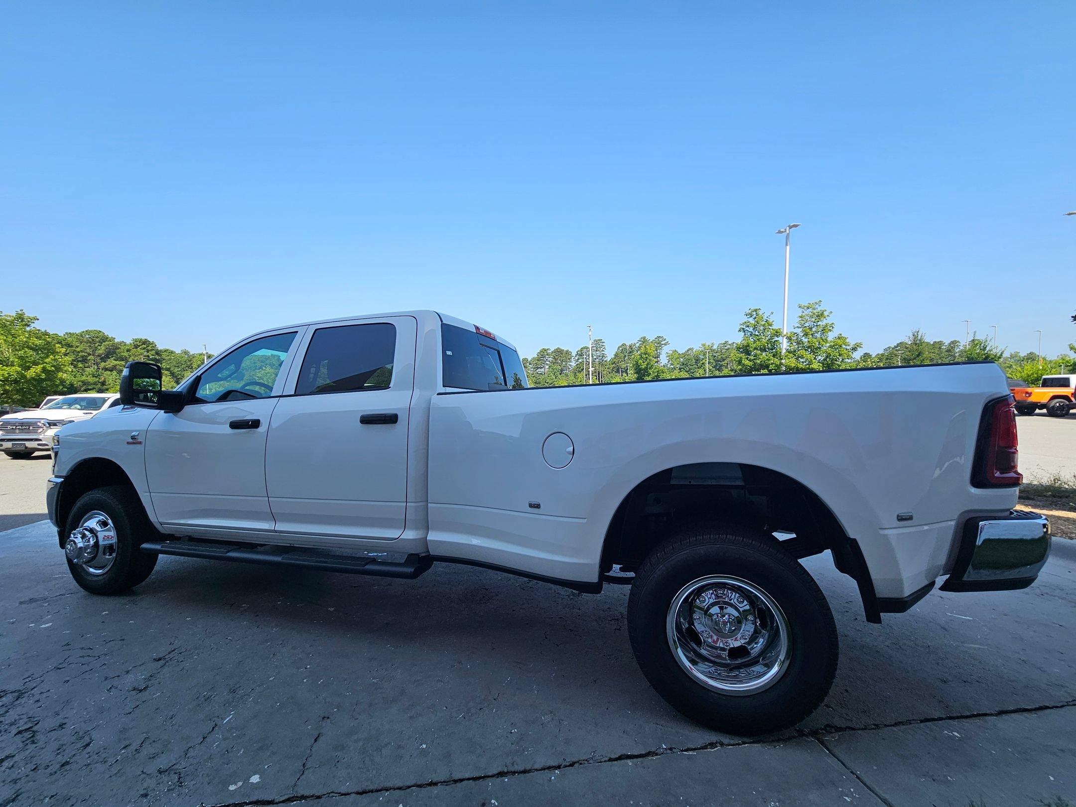 New 2026 RAM 3500 Tradesman AWD/4WD image 5