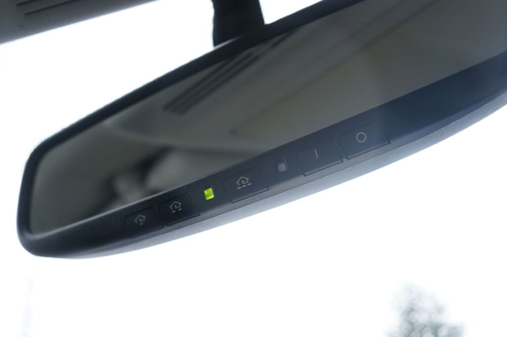 Used 2015 INFINITI Q50 Sport w/ Navigation Package image 23