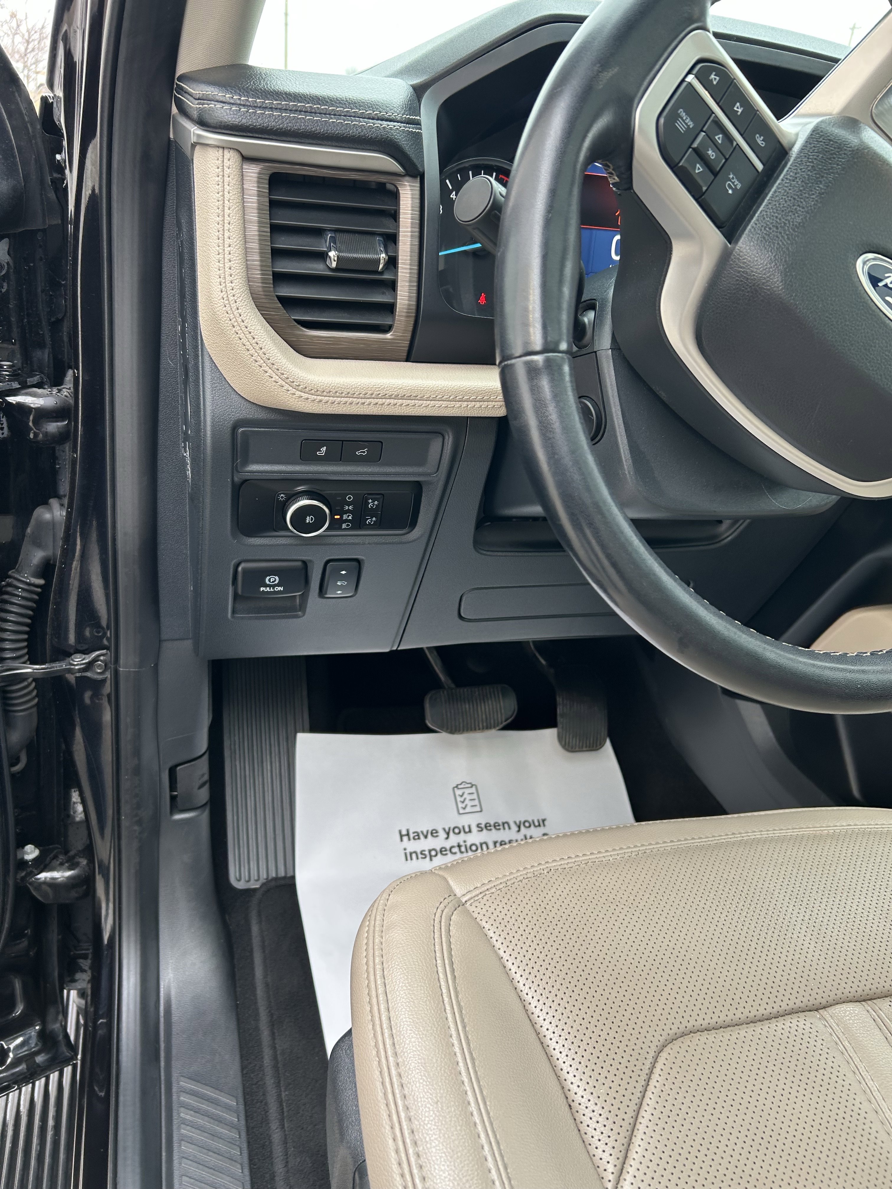 Used 2024 Ford Expedition Max Limited image 19