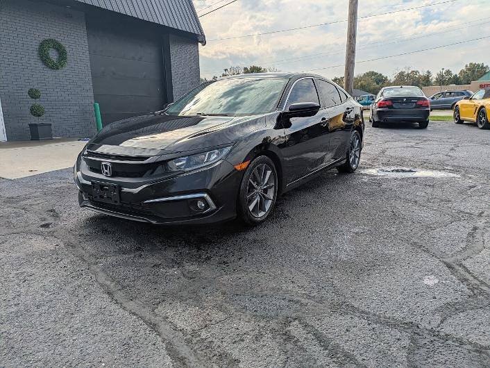 Used 2020 Honda Civic EX image 2