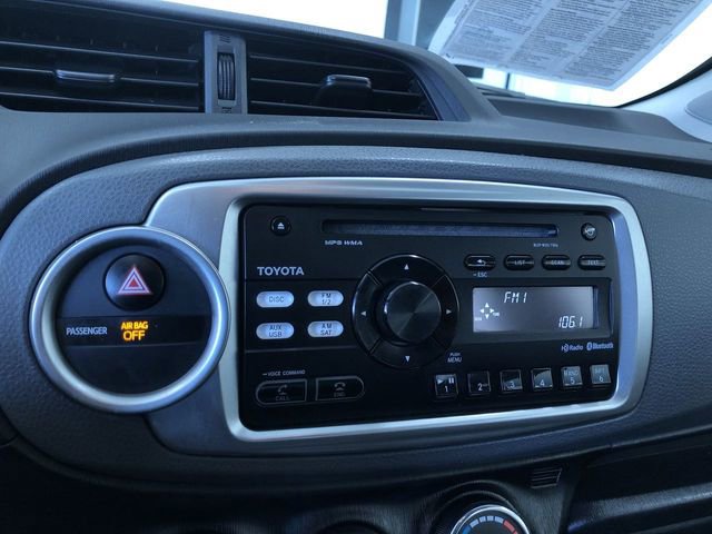 Used 2014 Toyota Yaris L image 25