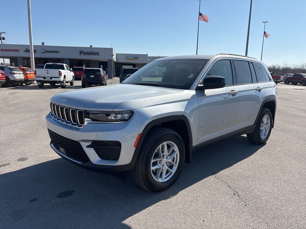 New 2026 Jeep Grand Cherokee Laredo X image 7