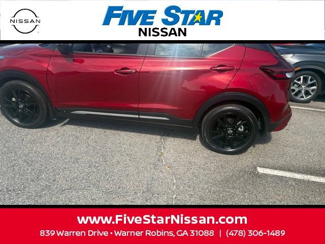 Used 2023 Nissan Kicks SR w/ SR Premium Package FWD image 15