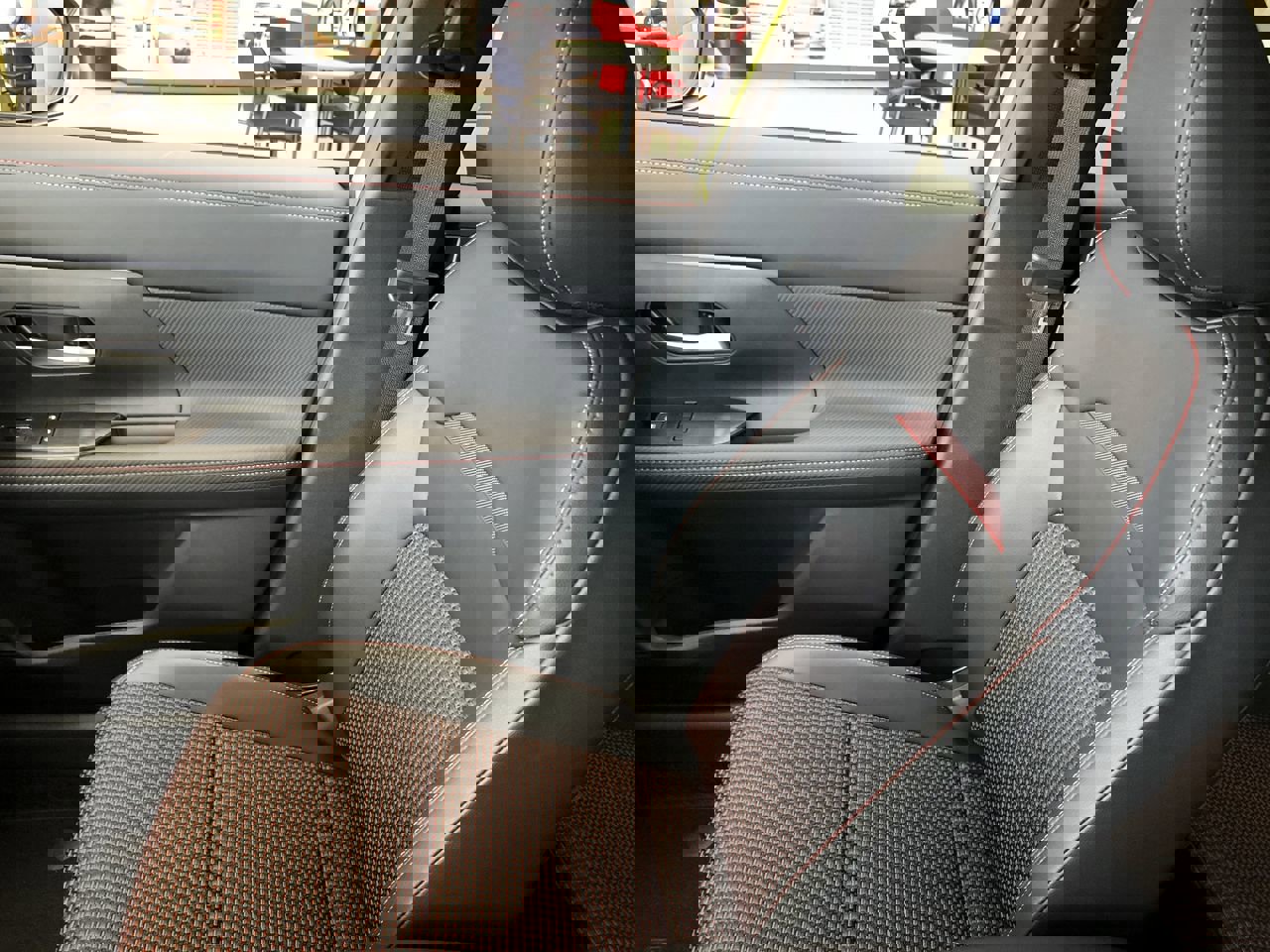 New 2026 Nissan Kicks SR w/ Cold Weather Package image 21