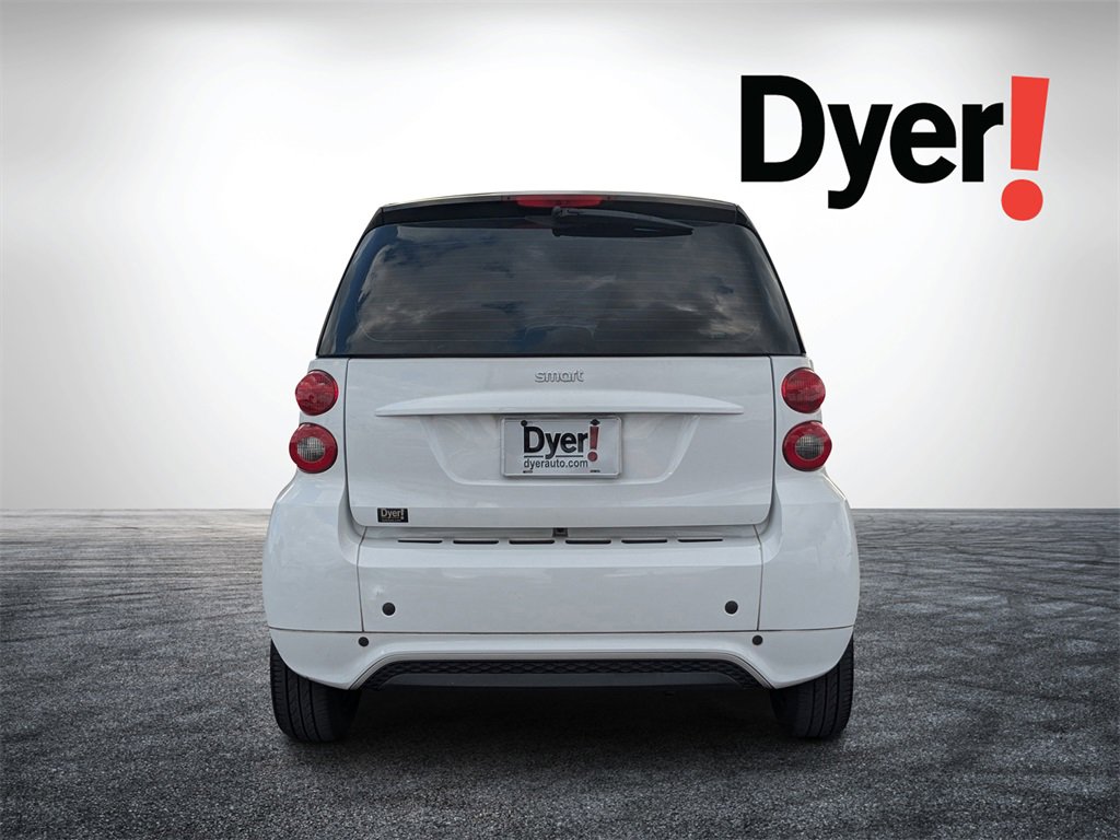 Used 2015 smart fortwo passion image 7