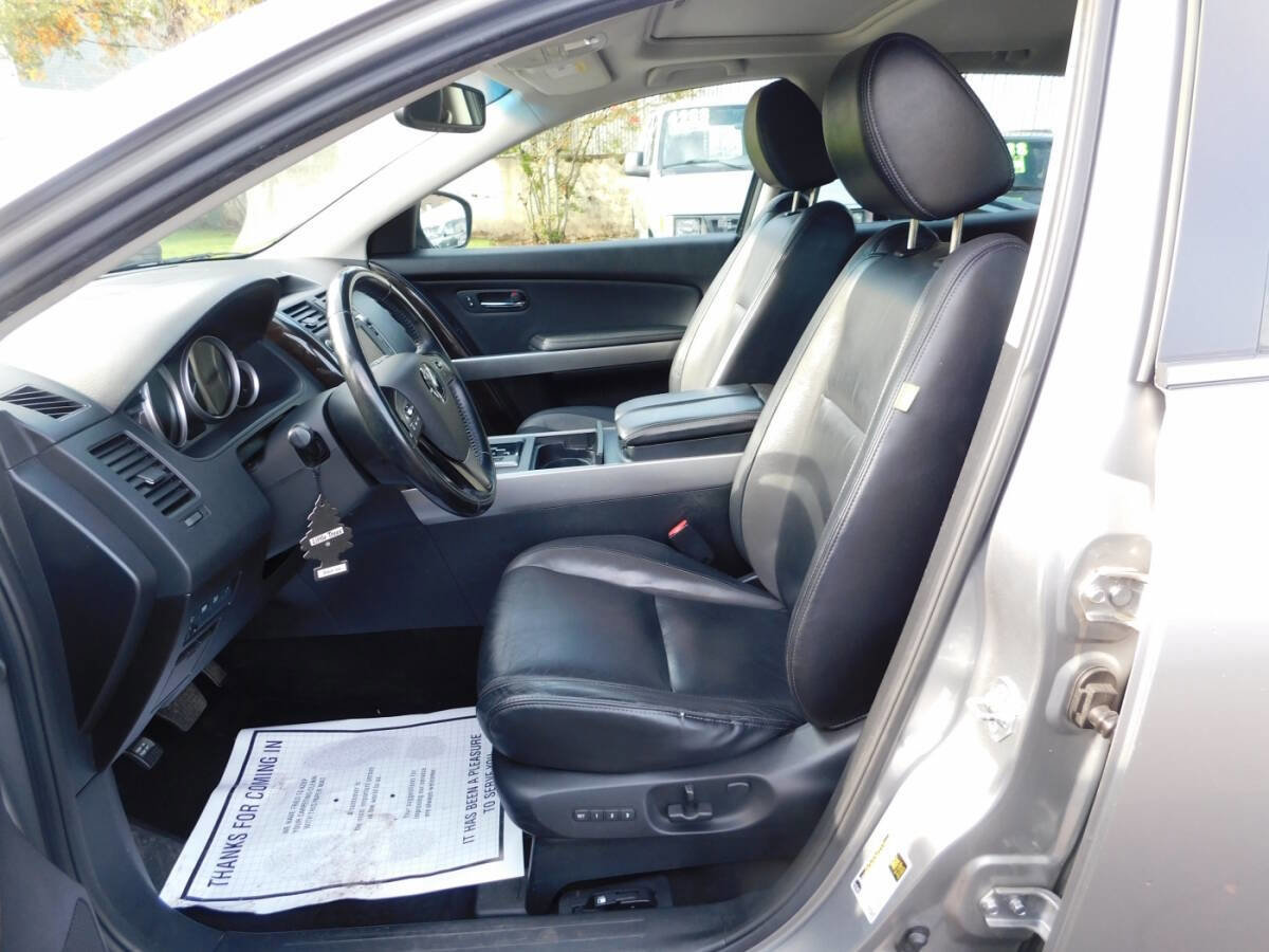 Used 2012 MAZDA CX-9 Grand Touring w/ Moonroof & Bose Audio Pkg image 8