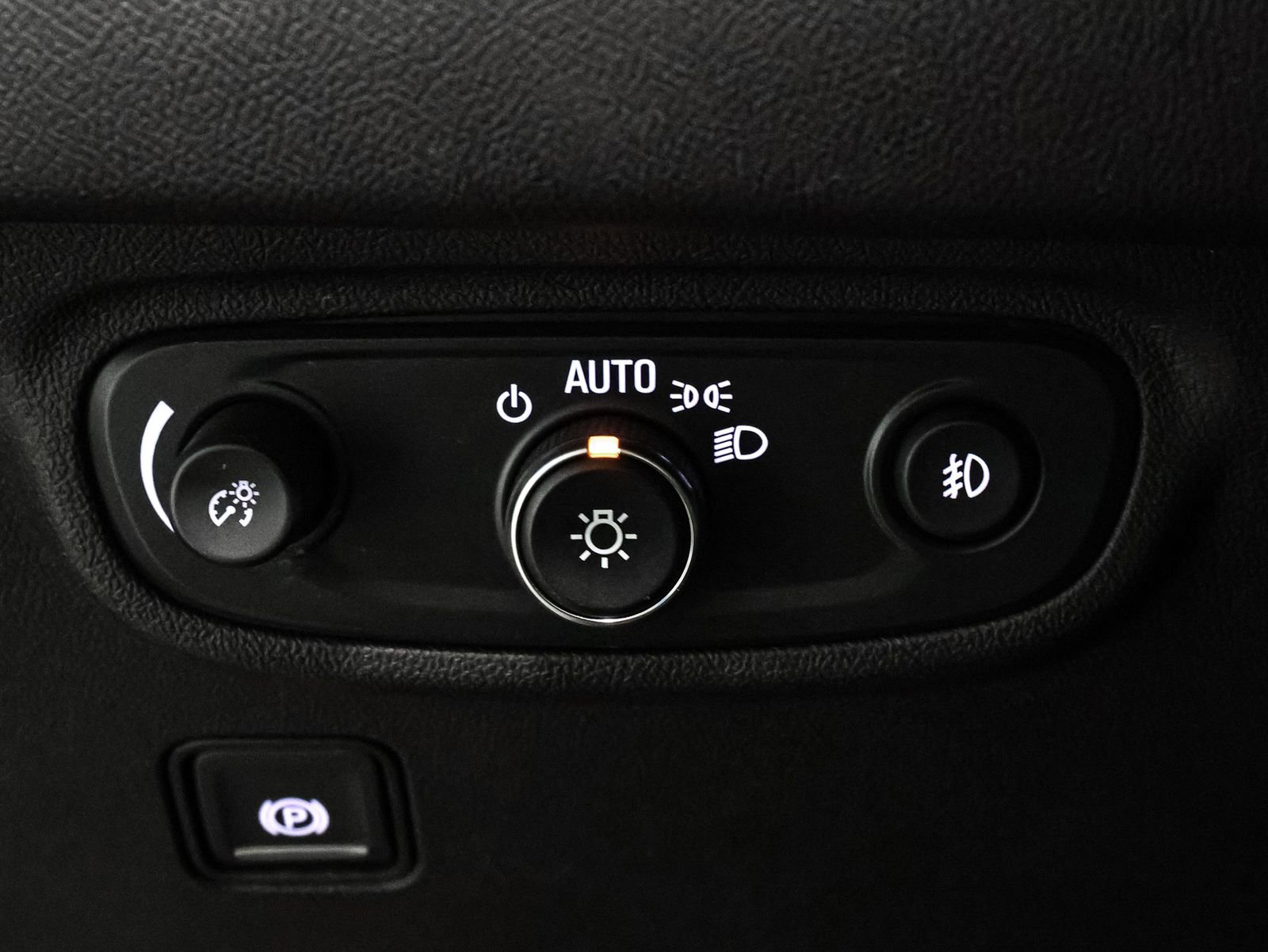 Used 2024 GMC Terrain SLT image 28