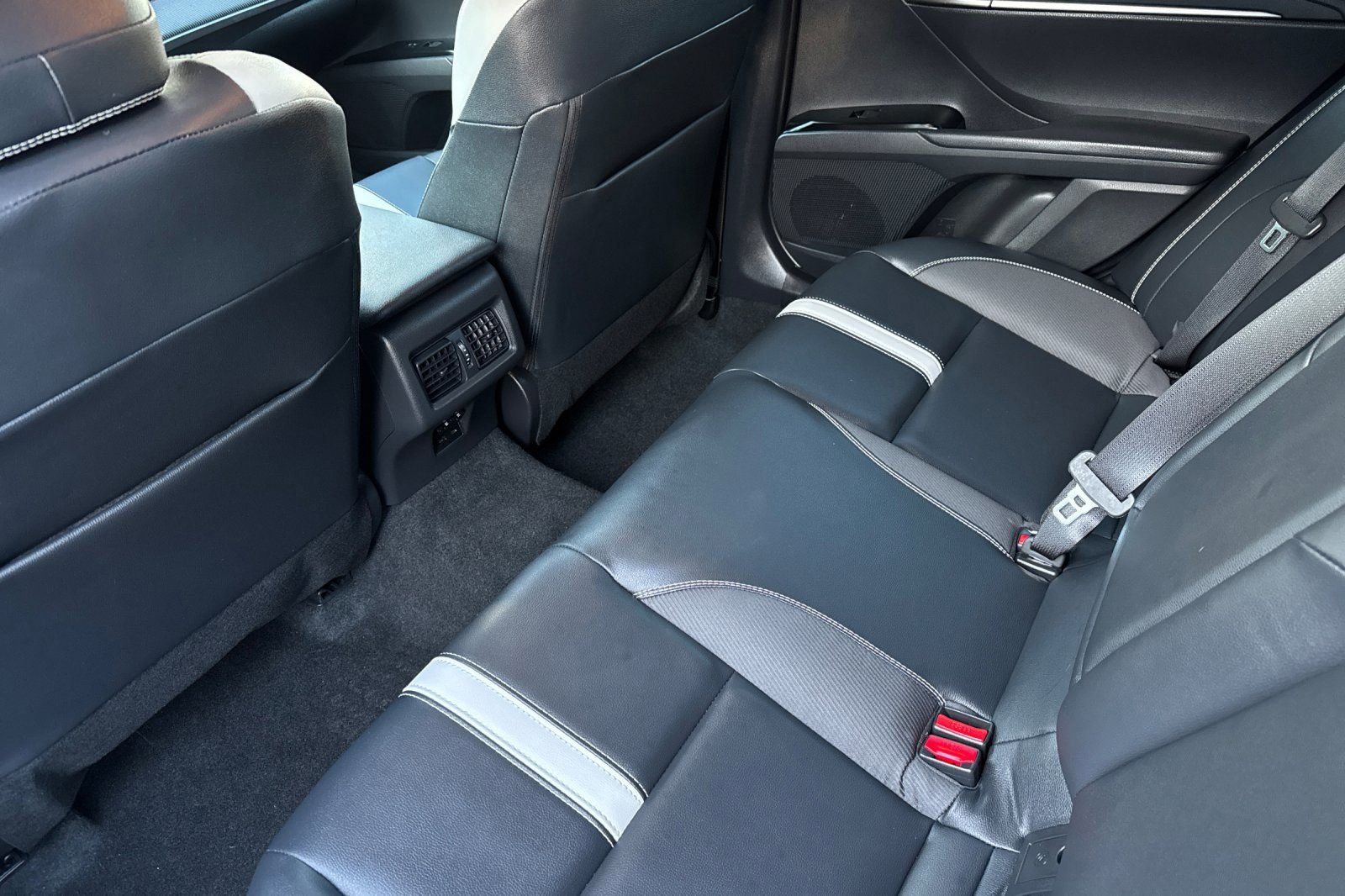 Certified 2025 Toyota Camry SE FWD image 12