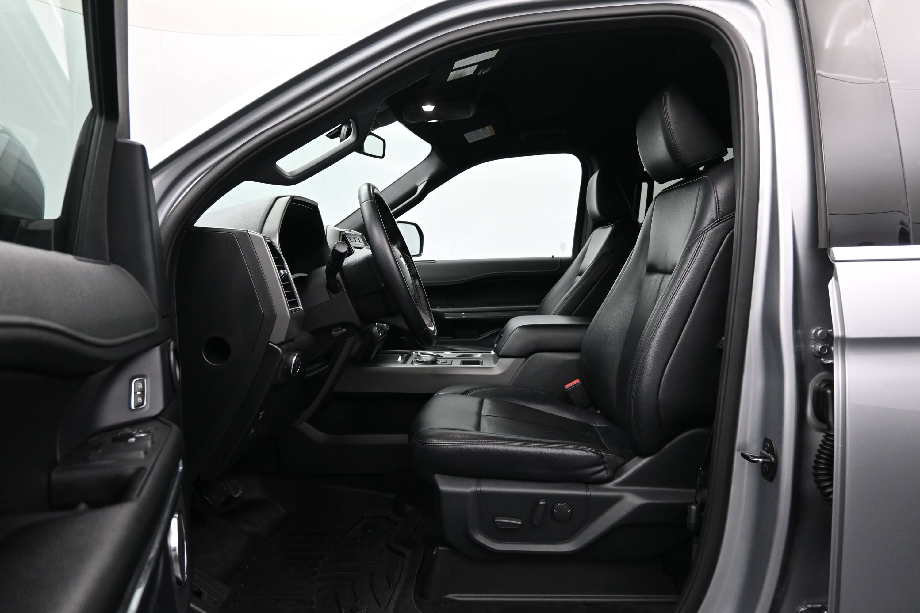 Used 2021 Ford Expedition XLT RWD image 9