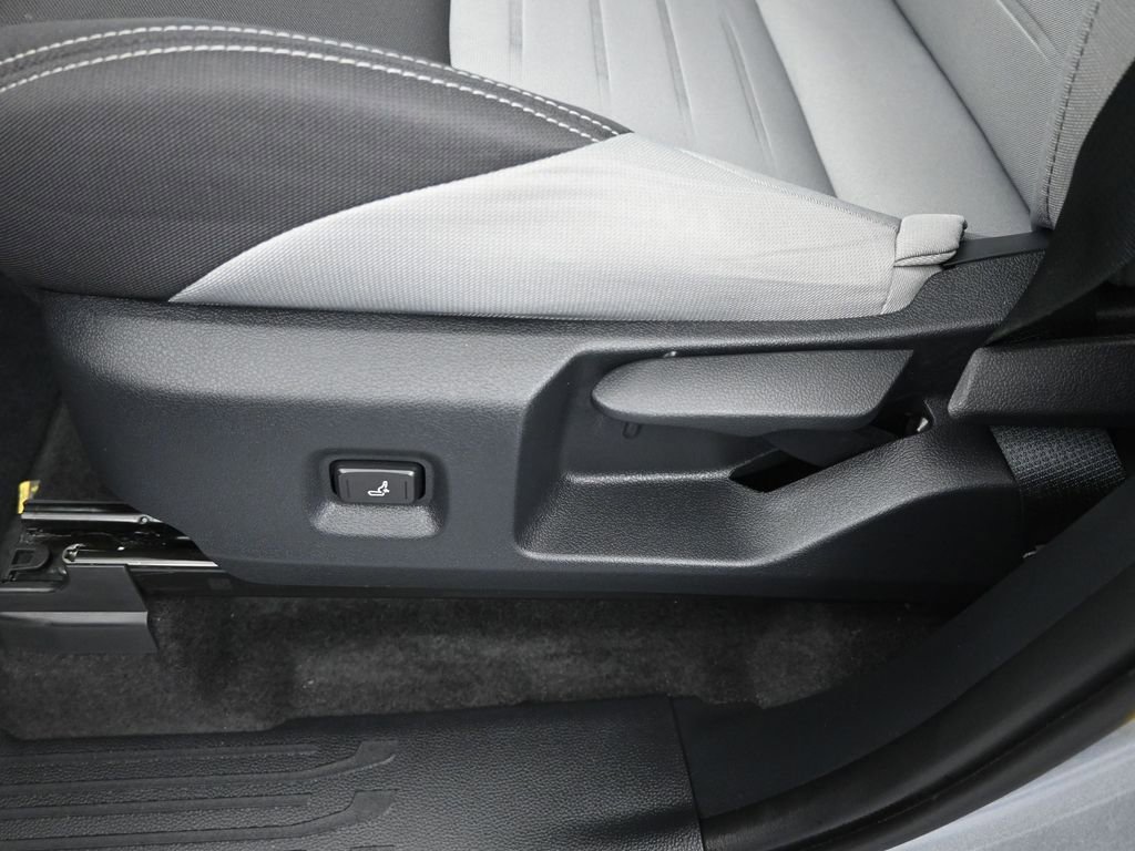 Used 2025 Toyota Tacoma TRD Off-Road image 16