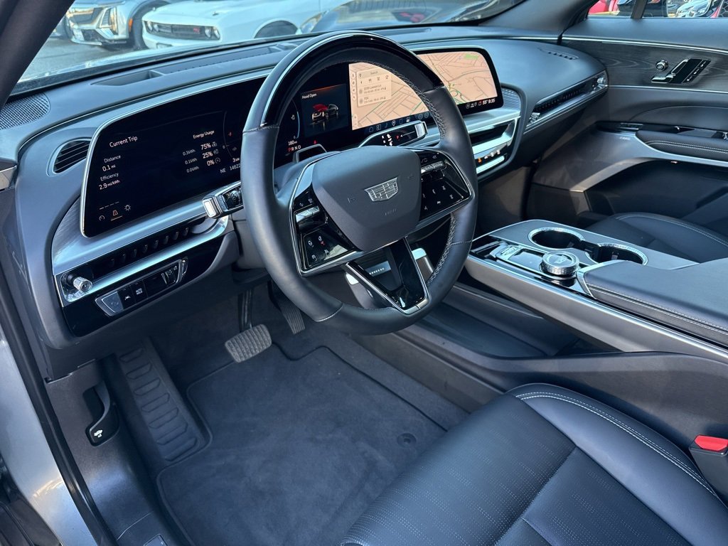 Used 2024 Cadillac Lyriq Luxury w/ LPO, Floor Liner Package image 21