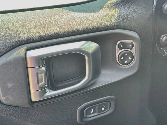 Used 2026 Jeep Gladiator Mojave AWD/4WD image 22