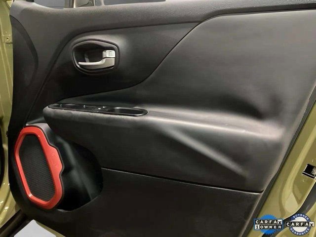 Used 2015 Jeep Renegade Trailhawk w/ Premium Leather Group image 76