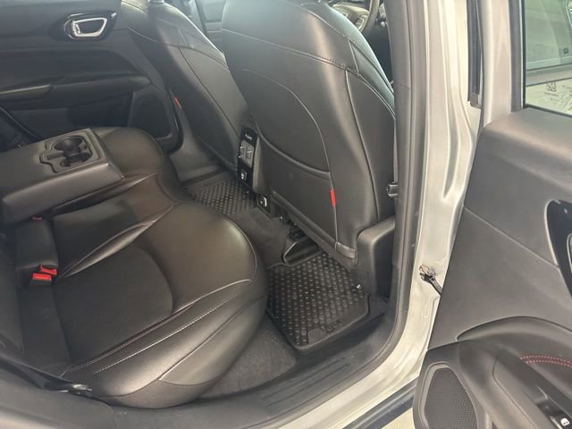 Used 2025 Jeep Compass Trailhawk AWD/4WD image 26