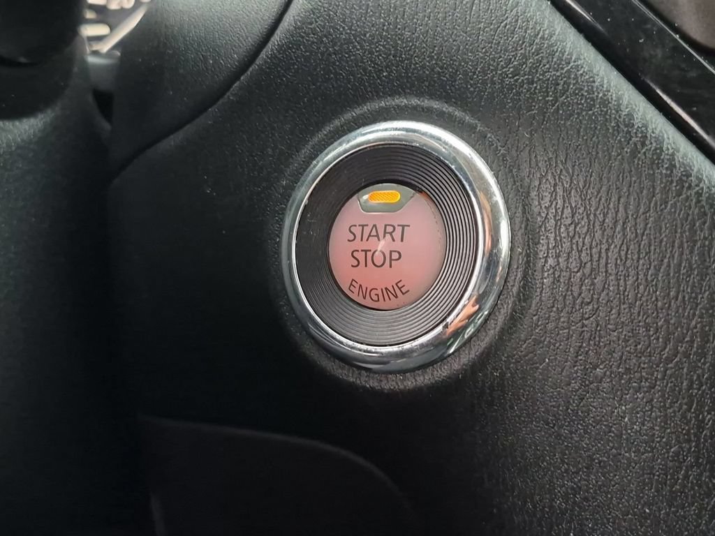 Used 2019 Nissan Pathfinder S FWD image 17