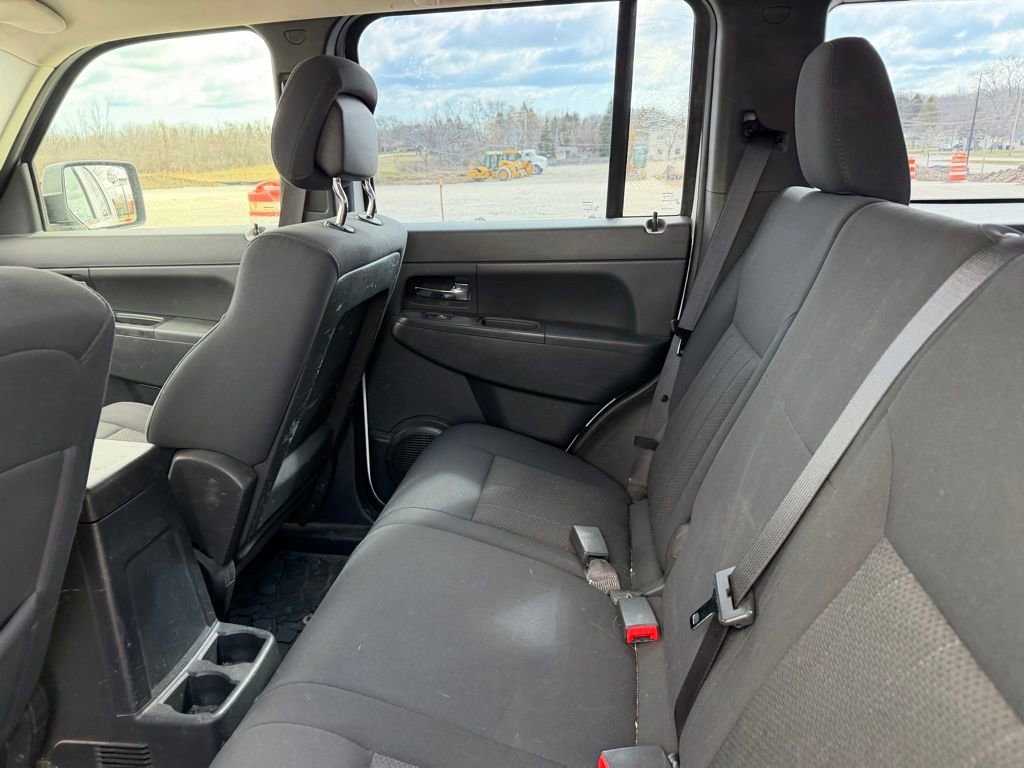 Used 2012 Jeep Liberty Sport w/ Driver Convenience Group image 7