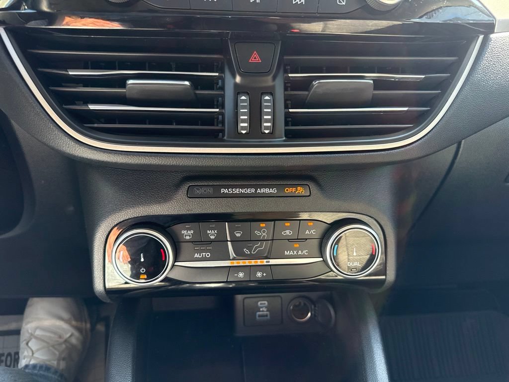 Used 2022 Ford Escape SE w/ Convenience Package FWD image 20