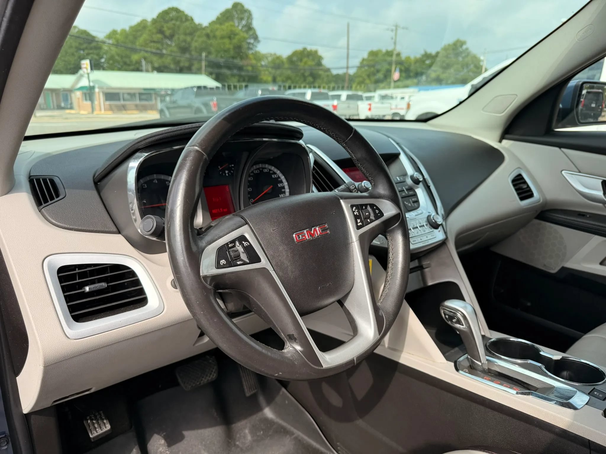 Used 2011 GMC Terrain SLT w/ LPO, Protection Package FWD image 11