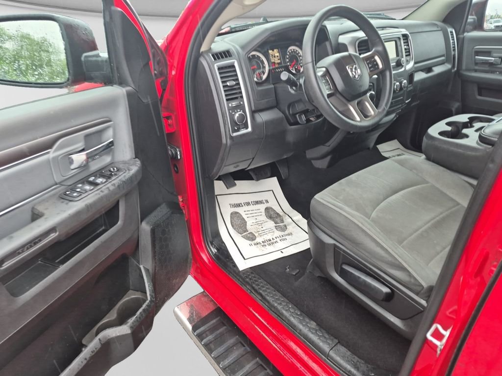 Used 2021 RAM 1500 Classic SLT AWD/4WD image 25
