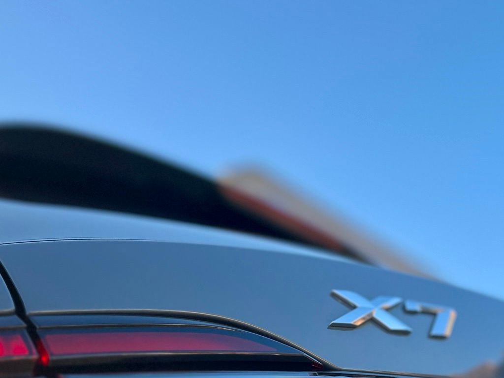 Used 2024 BMW X7 xDrive40i w/ Premium Package image 14