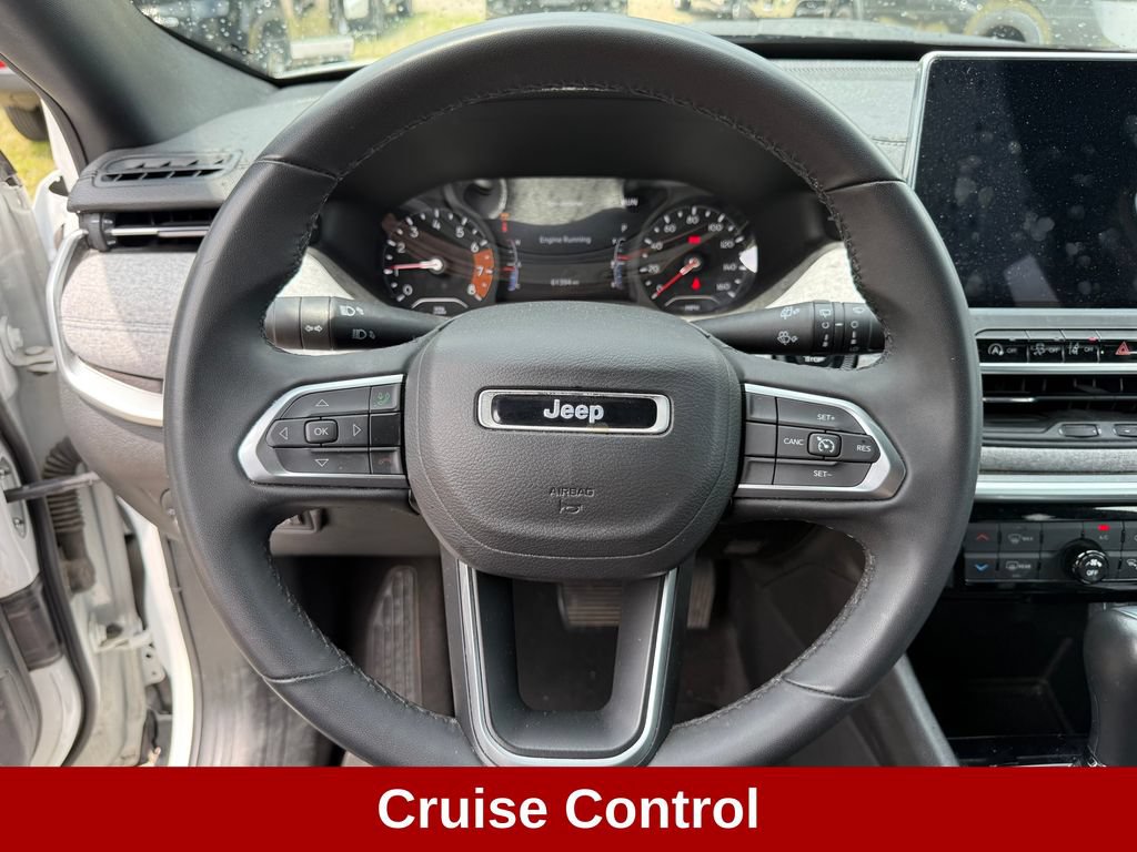Used 2024 Jeep Compass Latitude AWD/4WD image 13