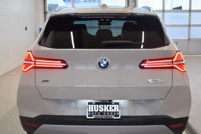 New 2026 BMW X3 xDrive30i w/ Premium Package AWD/4WD image 11