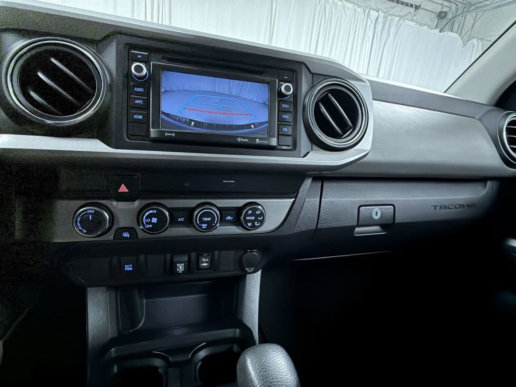 Used 2019 Toyota Tacoma SR5 AWD/4WD image 21