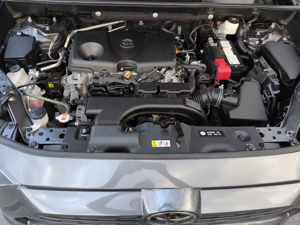 Certified 2021 Toyota RAV4 LE FWD image 22