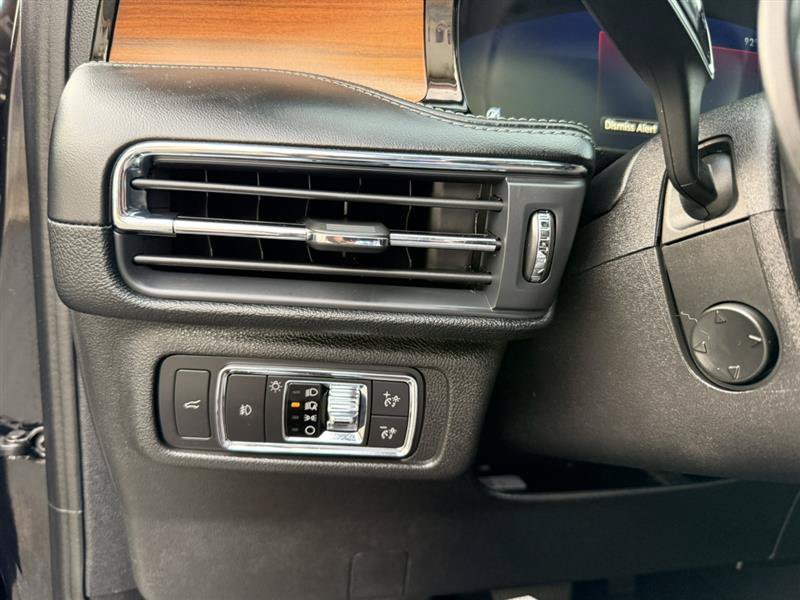 Used 2021 Lincoln Corsair Reserve AWD/4WD image 28
