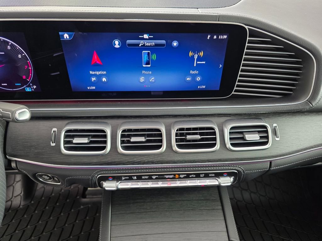 New 2026 Mercedes-Benz GLS 580 4MATIC image 16