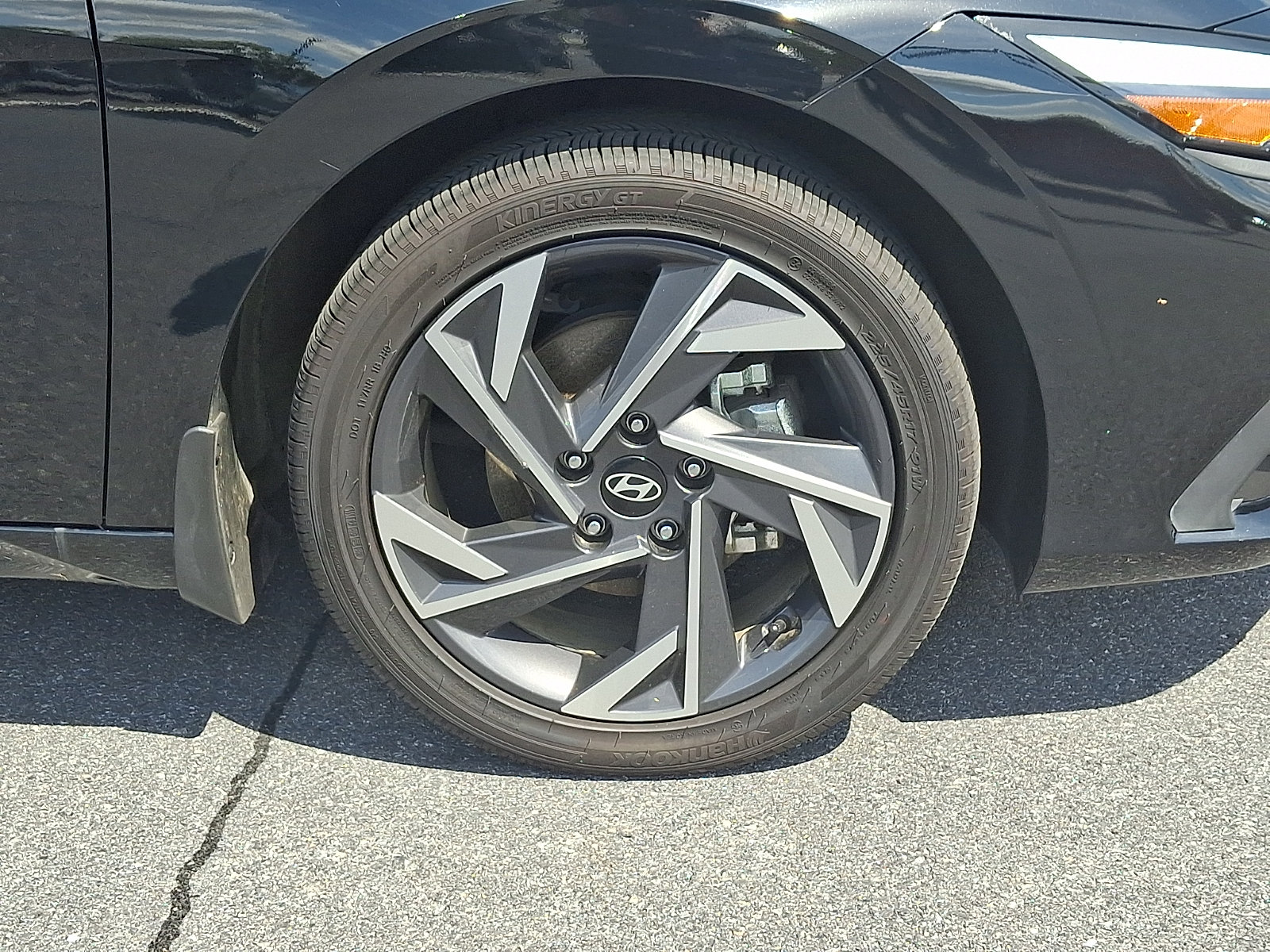 Used 2025 Hyundai Elantra SEL FWD image 8