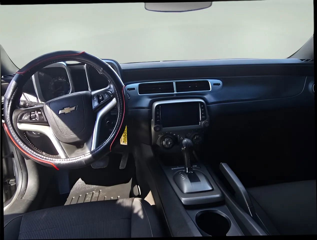 Used 2015 Chevrolet Camaro LT image 12