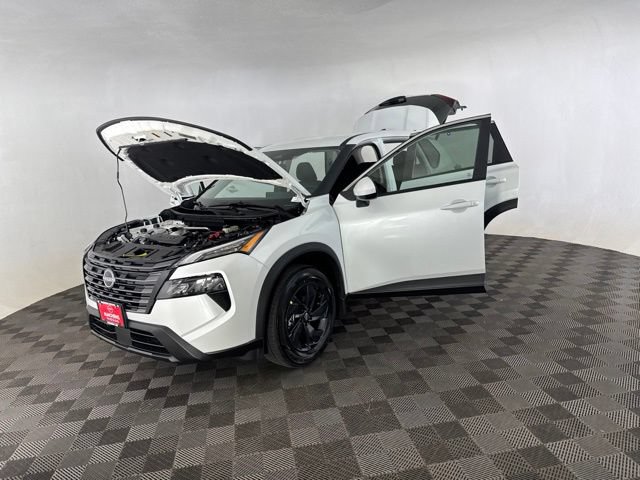 New 2026 Nissan Rogue SV AWD/4WD image 10