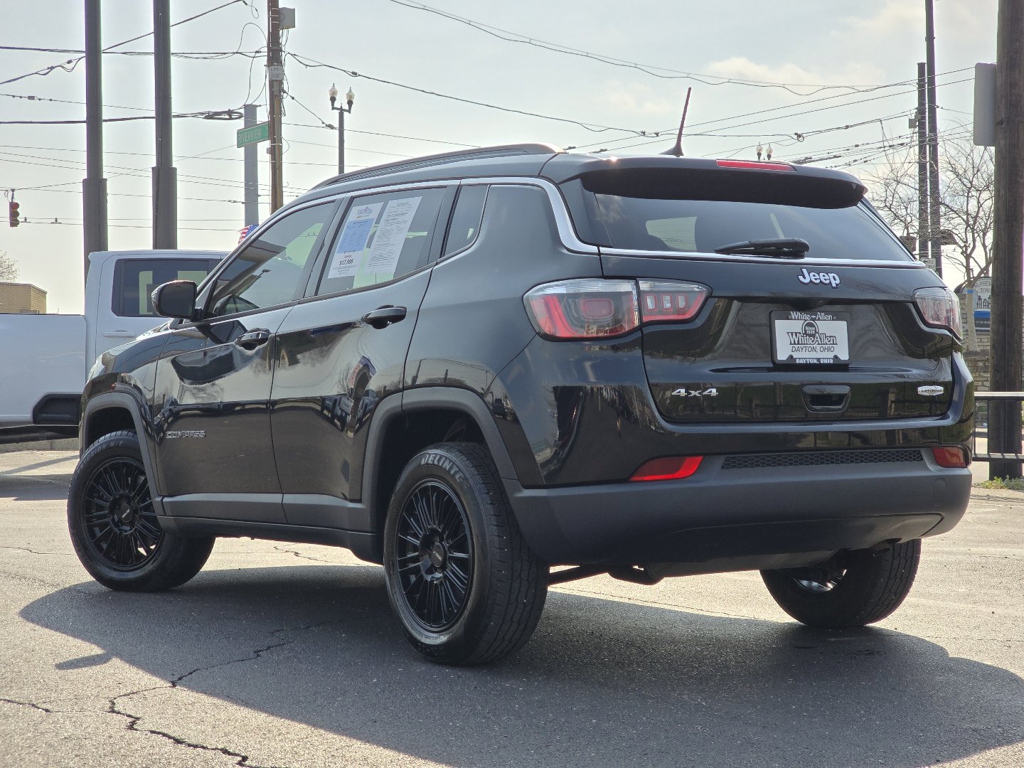 Used 2019 Jeep Compass Latitude w/ Cold Weather Group image 20