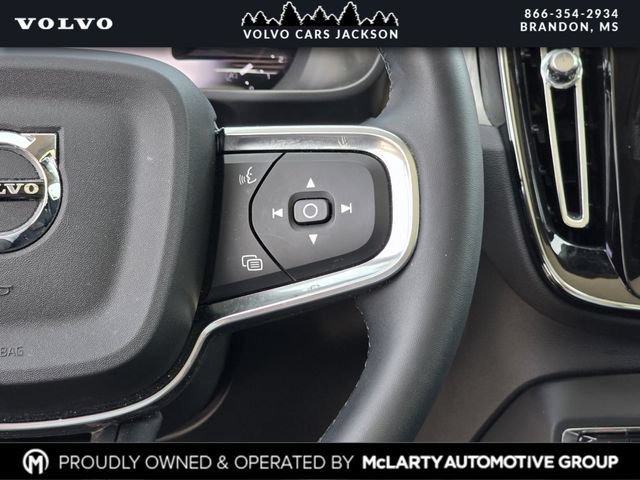 Used 2024 Volvo XC40 B5 Plus w/ Protection Package Premier AWD/4WD image 29