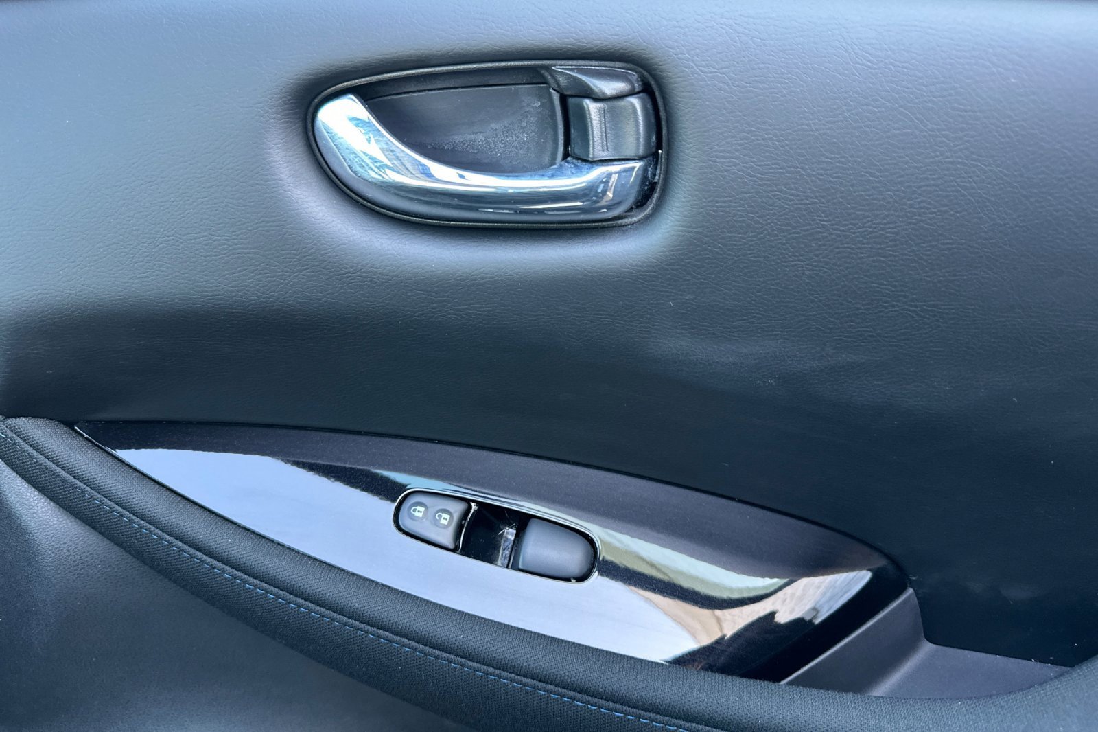 Certified 2023 Nissan Leaf SV Plus image 19