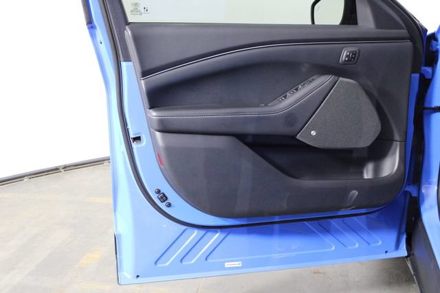 Used 2022 Ford Mustang Mach-E Premium RWD image 18