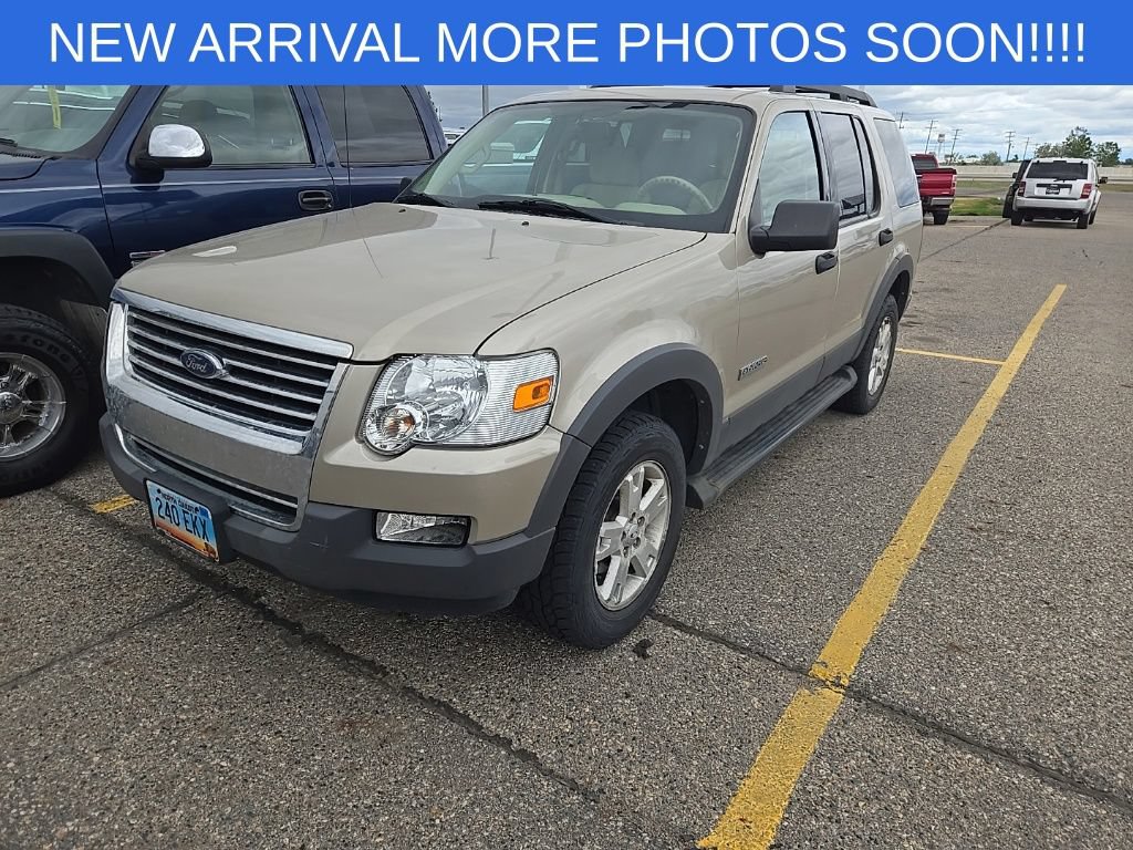 Used 2006 Ford Explorer XLT AWD/4WD image 9