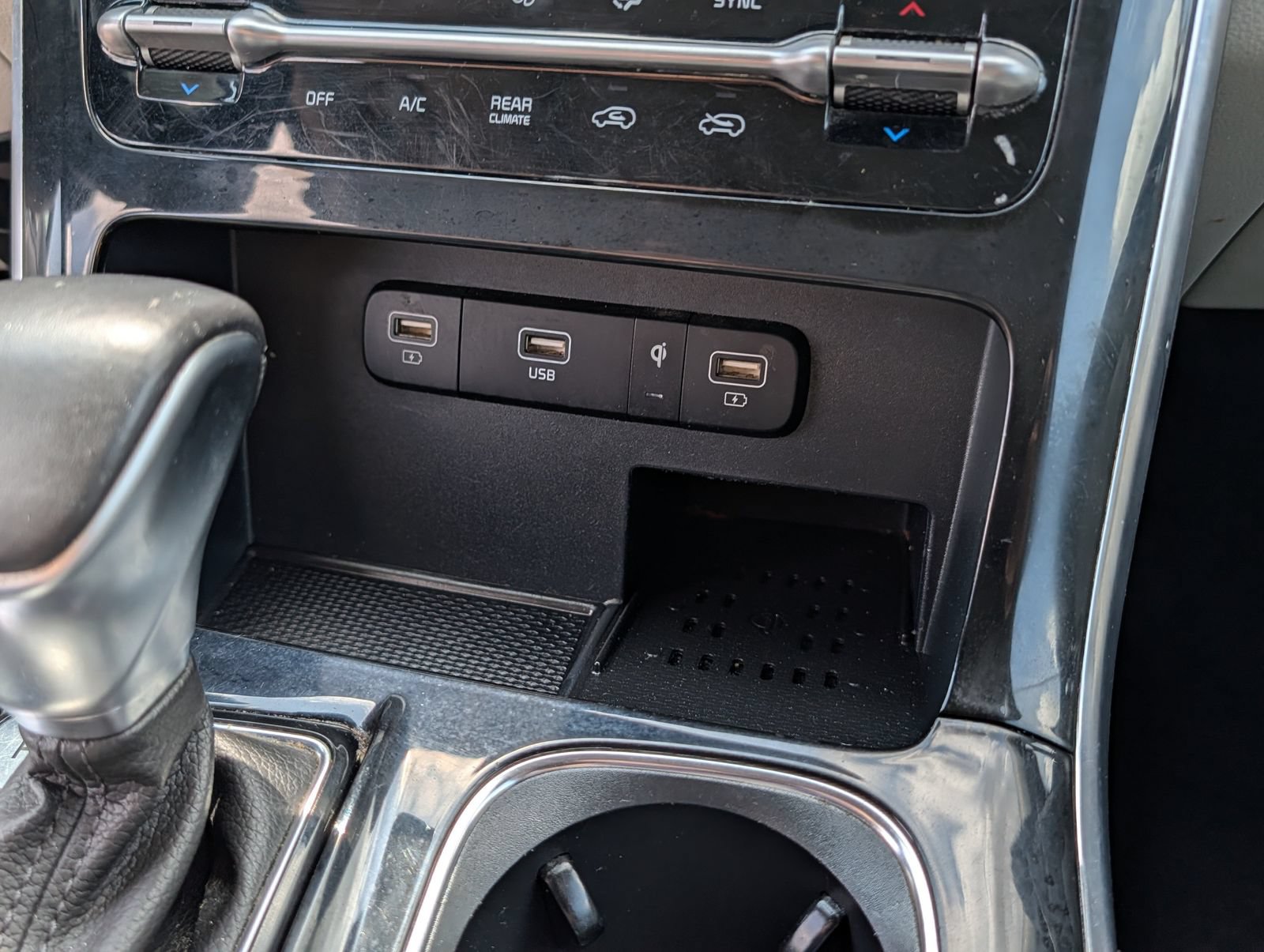 Used 2024 Kia Carnival SX Prestige FWD image 19