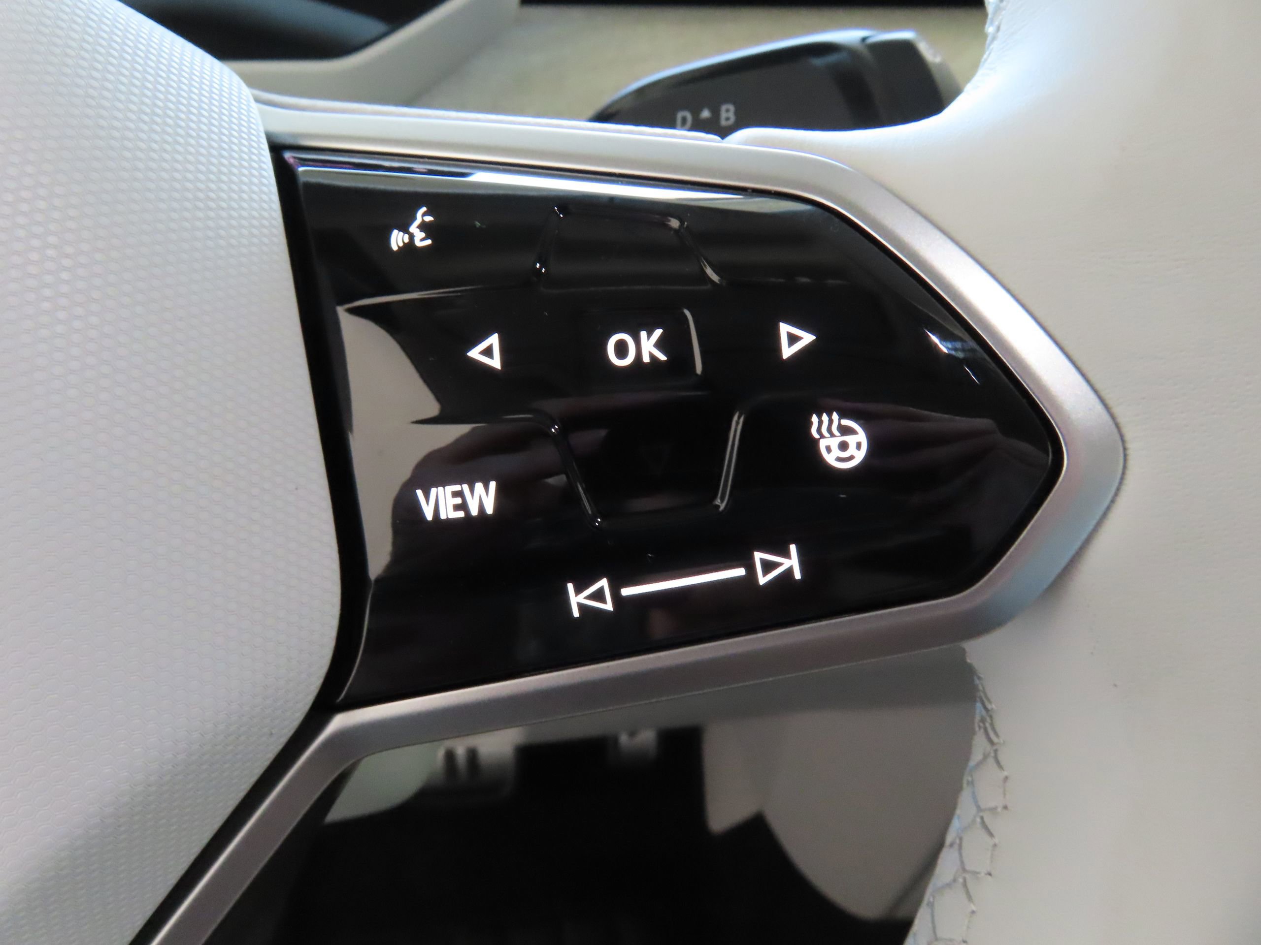 New 2025 Volkswagen ID. Buzz 1st Edition image 15