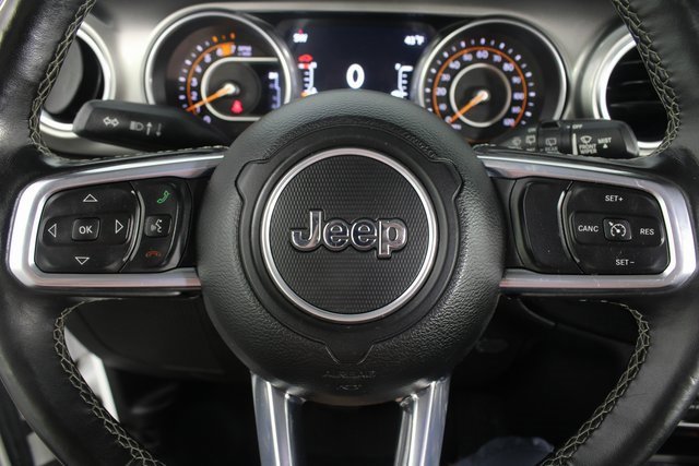 Used 2020 Jeep Wrangler Unlimited Sahara image 12