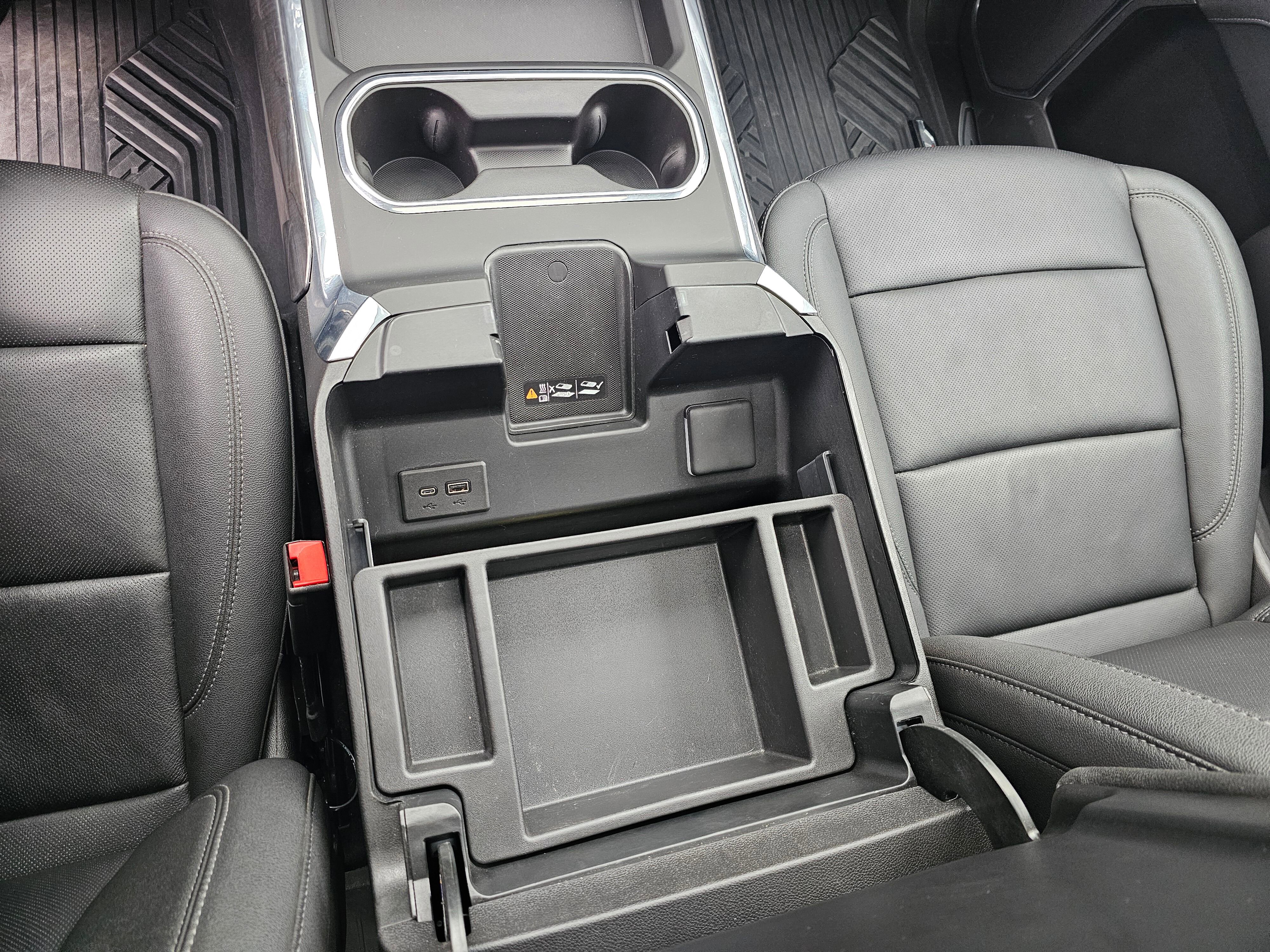 Used 2025 Chevrolet Silverado 3500 LTZ image 25